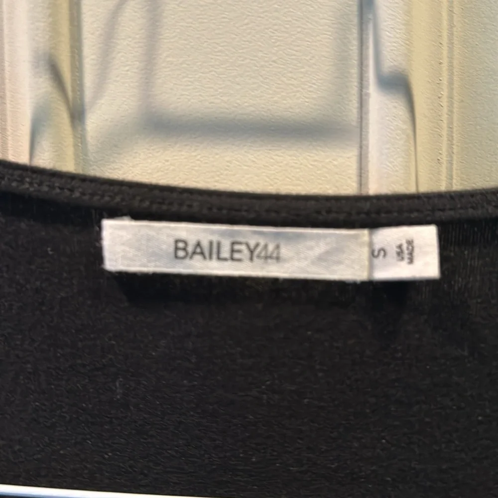 Black long sleeve Bailey 44 for Anthro faux leather front sz S - Picture 3 of 3